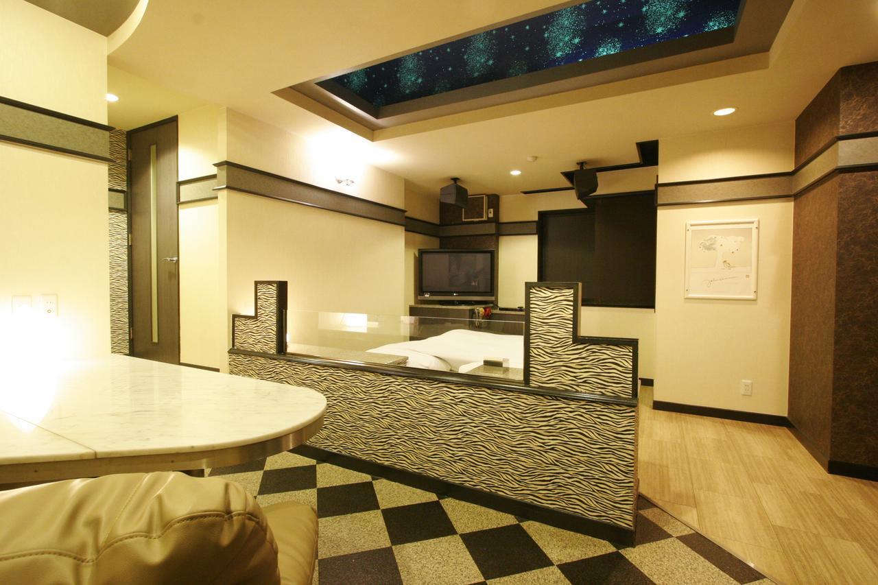 Hotel Rr (Adults Only) يوككايتشي المظهر الخارجي الصورة